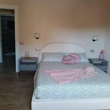 House Delfina 3*