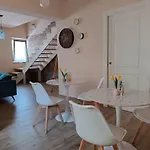 House Delfina Bed & Breakfast 3*